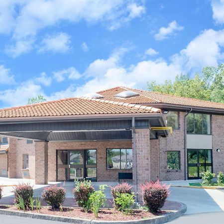 Days Inn By Wyndham Geneva/Finger Lakes מראה חיצוני תמונה